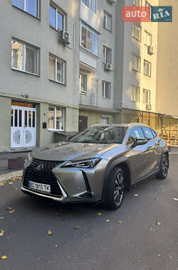 Lexus UX  2022
