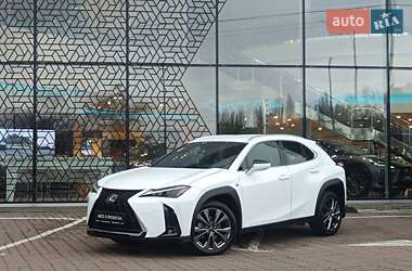 Lexus UX 2023