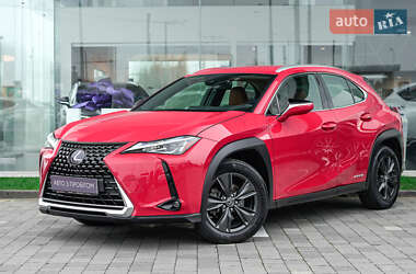 Lexus UX  2019