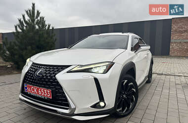 Lexus UX  2022