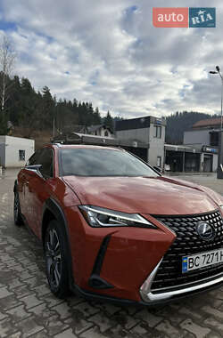 Lexus UX 2019