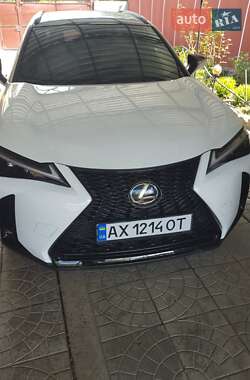 Lexus UX  2022