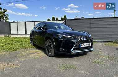 Lexus UX  2020
