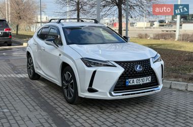 Lexus UX 2019