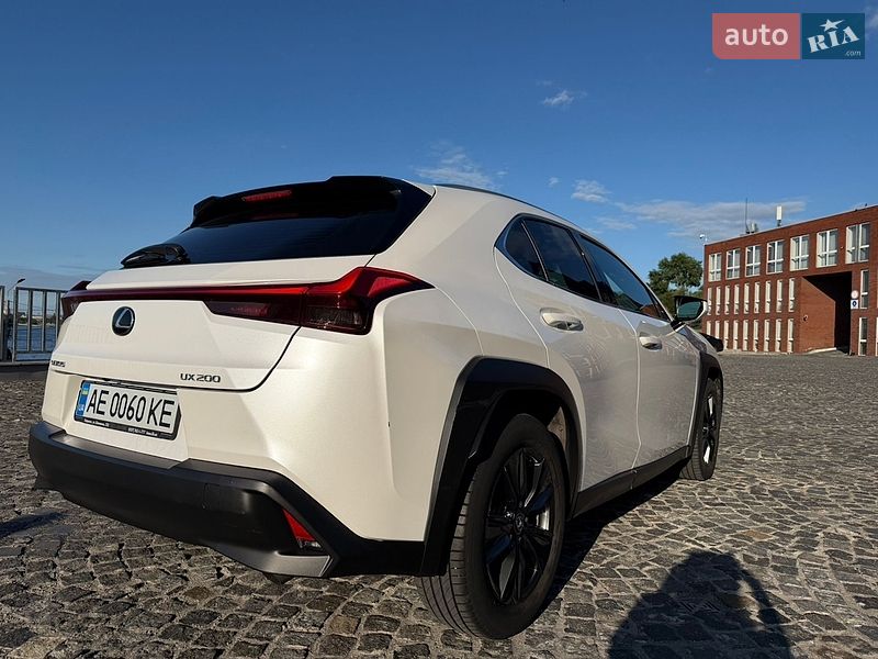 Внедорожник / Кроссовер Lexus UX 2018 в Днепре фото 6 Внедорожник / Кроссовер Lexus UX 2018 в Днепре