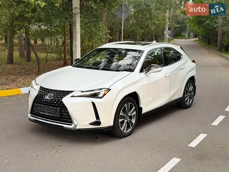 Lexus UX