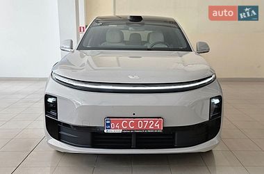 Li Auto L6  2024