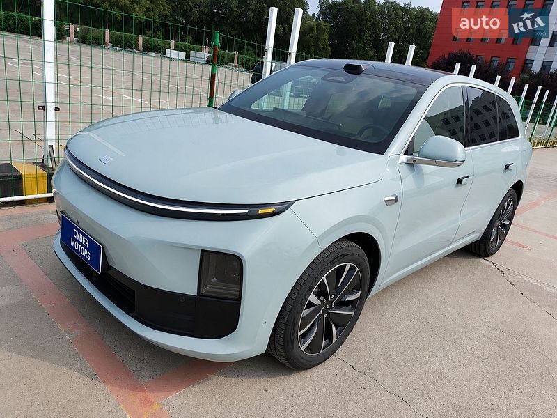 Внедорожник / Кроссовер Li Auto L6 2025 в Одессе