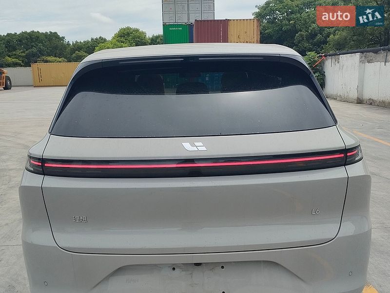 Внедорожник / Кроссовер Li Auto L6 2025 в Киеве