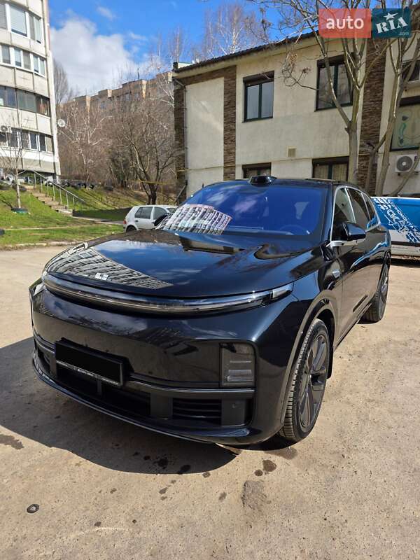 Li Auto L7