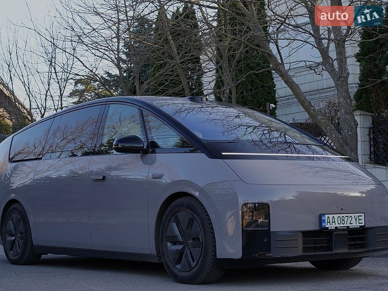 Li Auto MEGA
