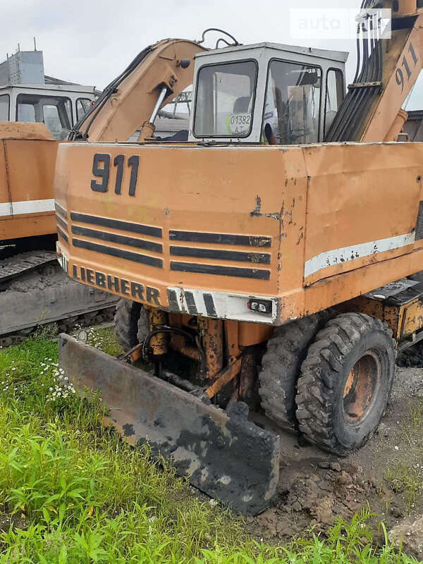 Колесный экскаватор Liebherr 901