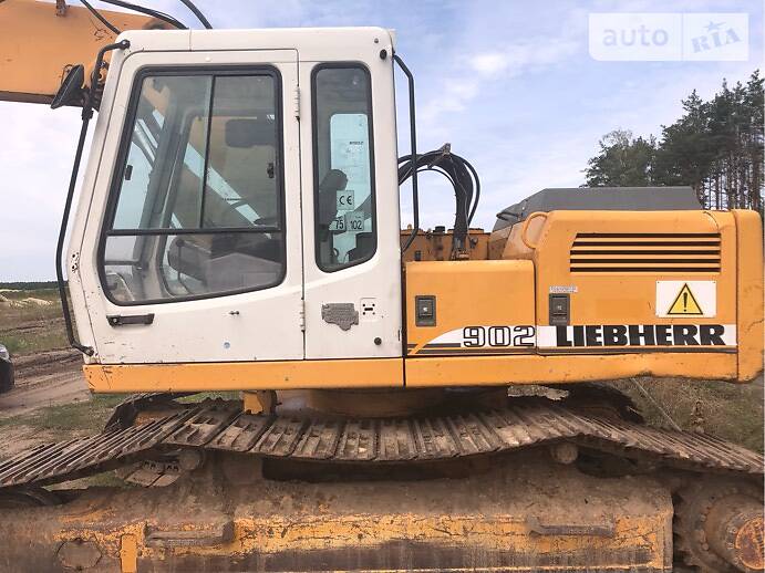 Liebherr 902