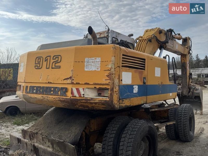 Liebherr 914