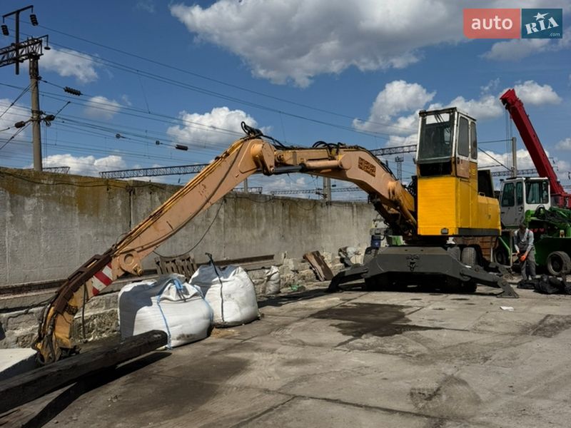 Liebherr 922