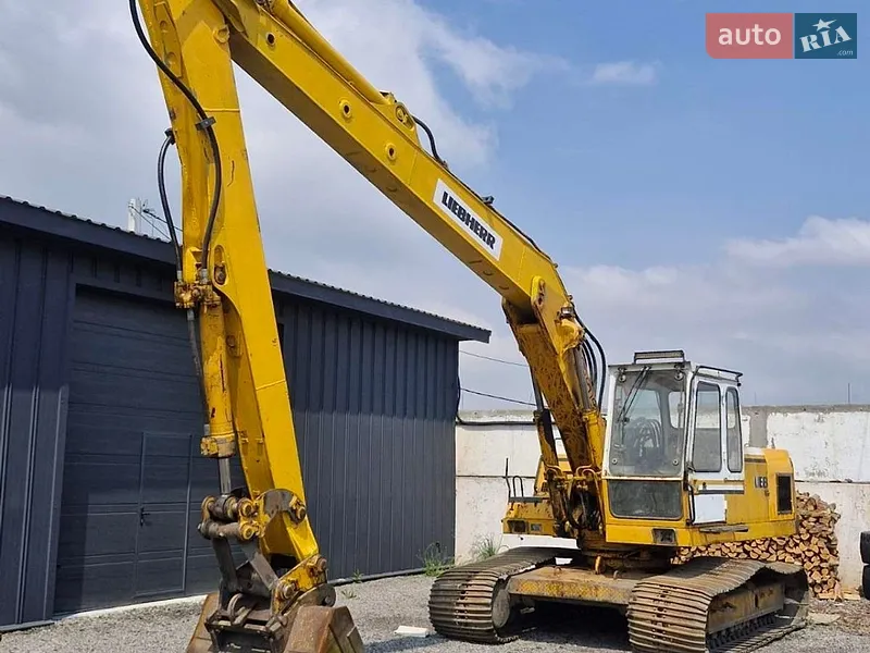 Liebherr 922 1990