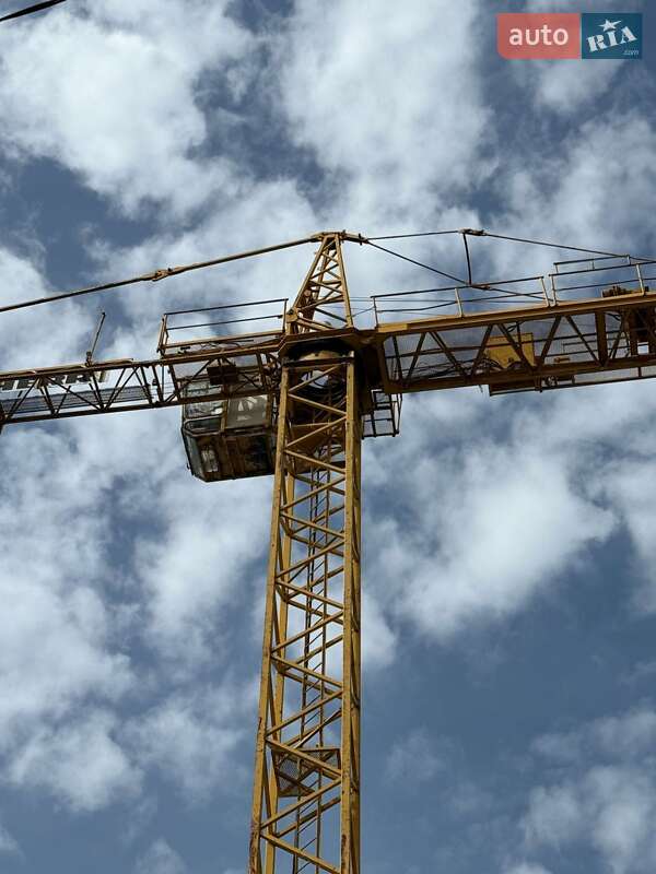 Башенный кран Liebherr EC 1988 в Тернополе