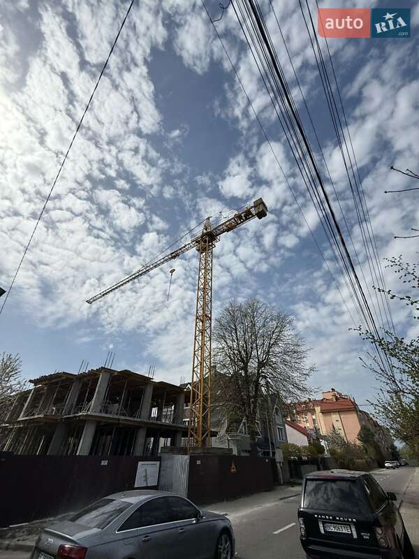 Башенный кран Liebherr EC 1988 в Тернополе