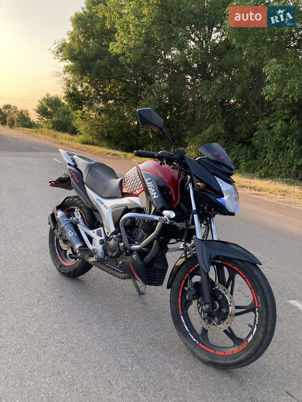 Lifan Irokez