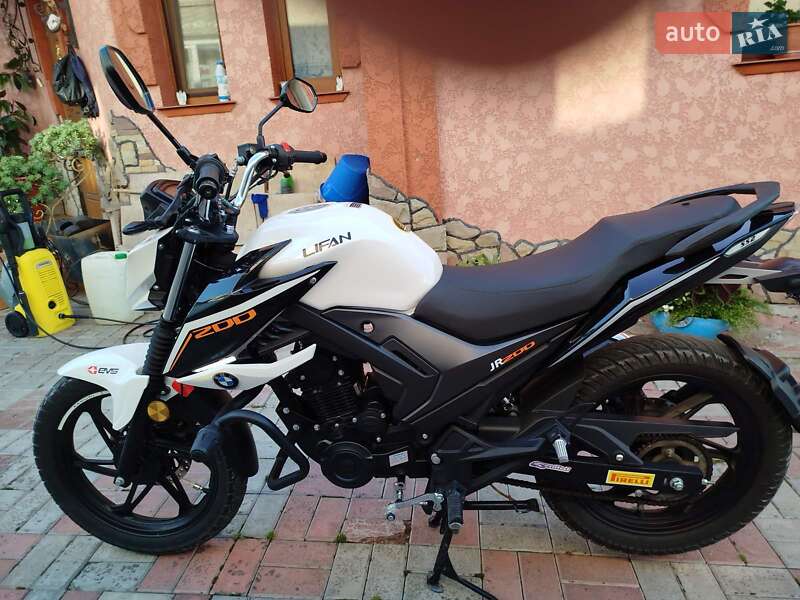 Lifan JR 200