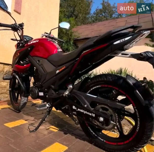 Мотоцикл Спорт-туризм Lifan JR 200