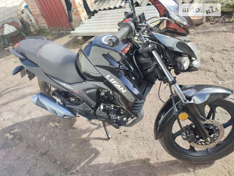 Спортбайк Lifan KP 200