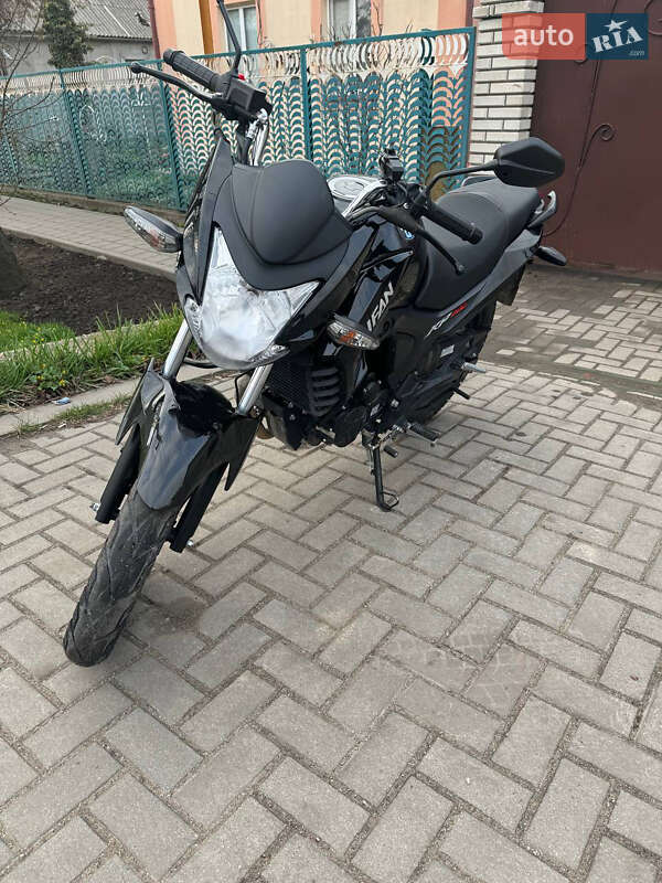 Мотоцикл Классик Lifan KP 200