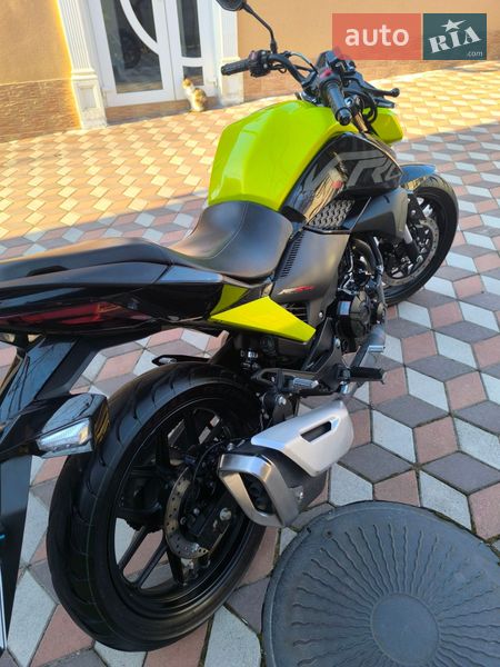 Мотоцикл Спорт-туризм Lifan KP 200