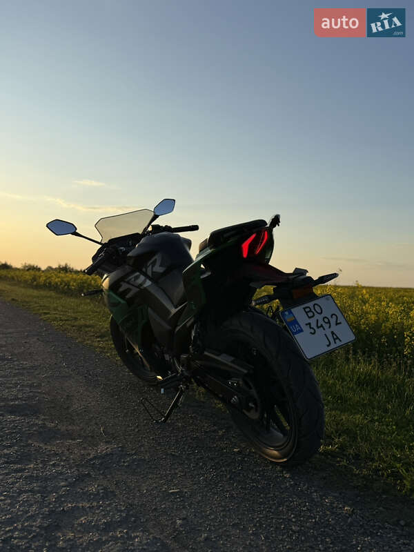 Спортбайк Lifan KPR