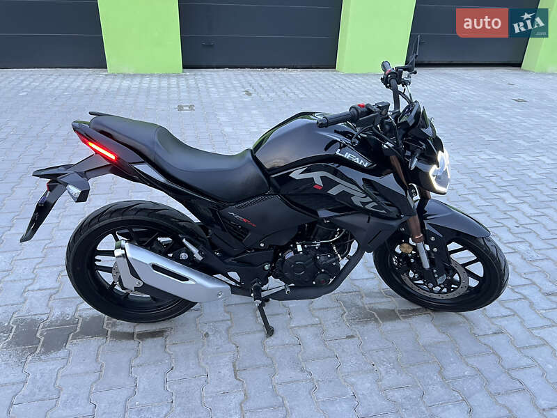 Мотоцикл Спорт-туризм Lifan KPS 200