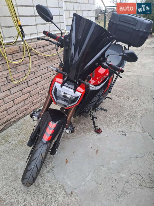 Мото Lifan KPS 200