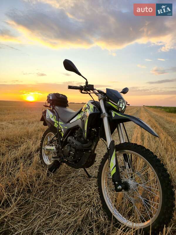 Мотоцикл Многоцелевой (All-round) Lifan KPX 250