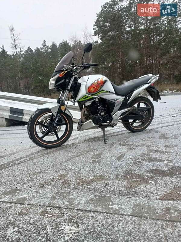 Мотоцикл Классик Lifan LF 250-3A