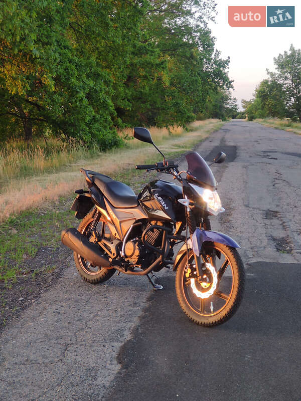 Мотоцикл Классик Lifan LF150-2E