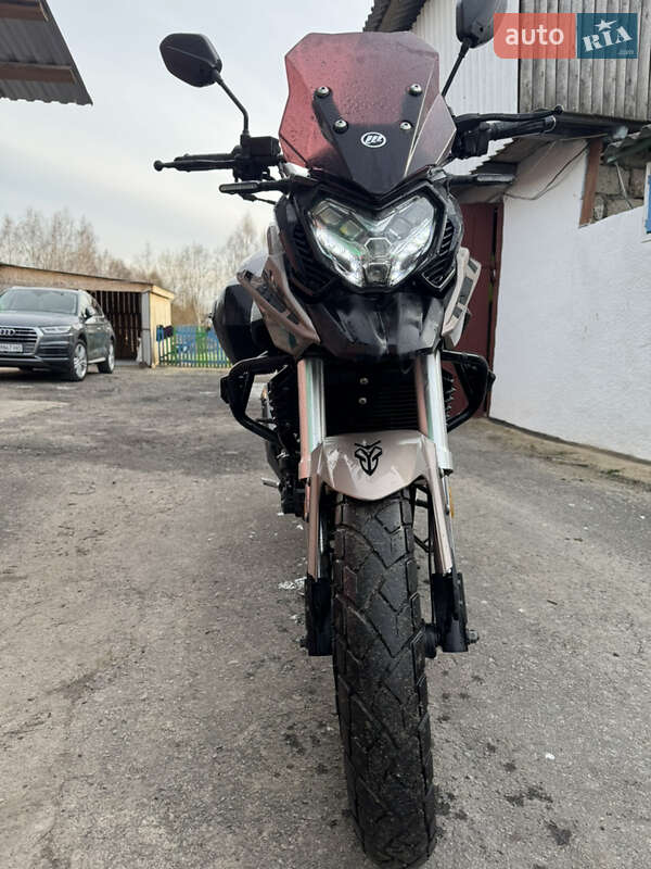 Мотоцикл Туризм Lifan LF200-10L (KPT)