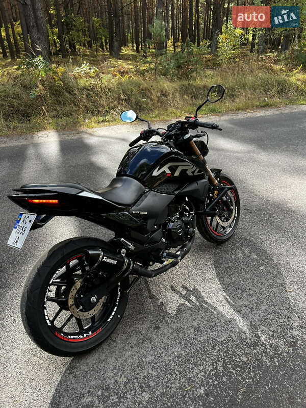 Спортбайк Lifan LF200-10R (KPS)