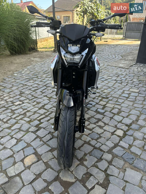 Спортбайк Lifan SR 220