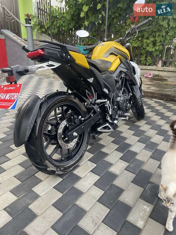 Мотоцикл Многоцелевой (All-round) Lifan SR 220