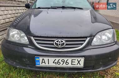 Характеристики Toyota Avensis Лифтбек