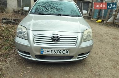 Характеристики Toyota Avensis Ліфтбек