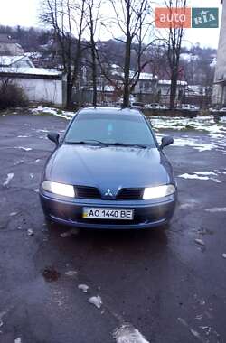 Характеристики Mitsubishi Carisma Ліфтбек