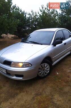 Характеристики Mitsubishi Carisma Лифтбек