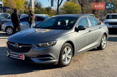 Характеристики Opel Insignia Лифтбек