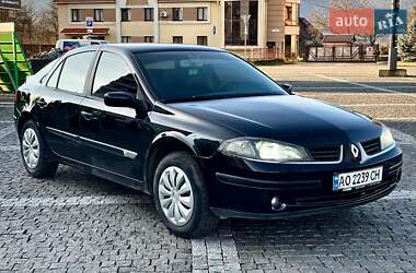 Характеристики Renault Laguna Ліфтбек