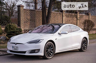 Цены Tesla Model S Лифтбек