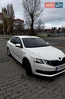 Ціни Skoda Ліфтбек в Хмельницькому