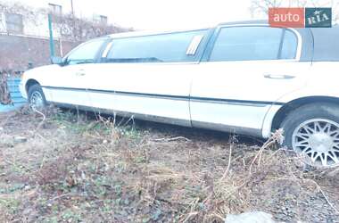 Характеристики Lincoln Town Car Лімузин