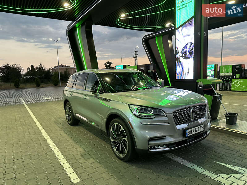 Lincoln Aviator