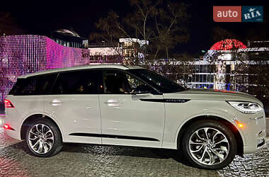 Lincoln Aviator  2020