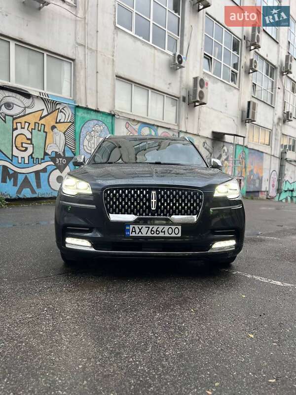 Lincoln Aviator